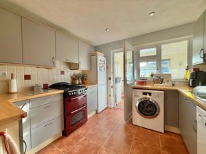 Photo 7- click for photo gallery